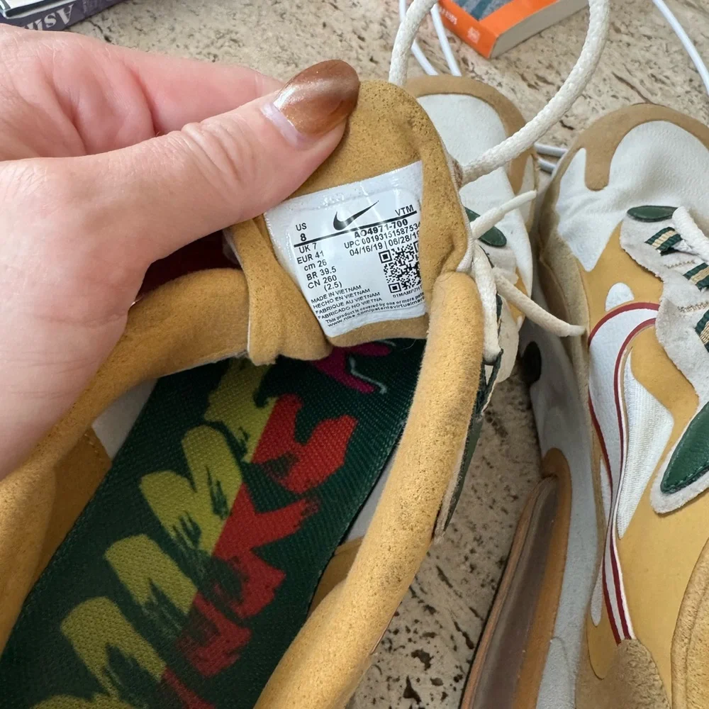 Nike Air Max 270 React Reggae Sneakers - Picture 7 of 7